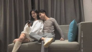 极品177小王祖贤返场，再约兔女郎女神玩双飞，高颜值苗条魔鬼身材配合无间激情啪啪