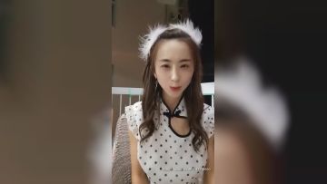 上线三小时必上榜 狂赚3万人民币 【SM大表姐】海南过年求偶遇 商店 餐厅 深夜清凉开档露出 豪放一姐挑战你的底线