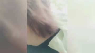 【国产直播】某直播平台女神真真约炮友白云山打野战下山又和司机小哥车震