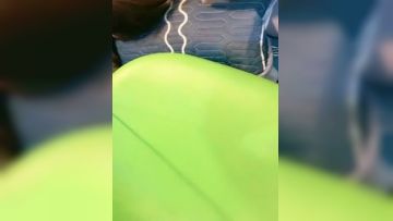 顶级大肥臀极品骚女！第一视角后入，左右摇摆扭动，一下下撞击，这屁股太诱人了