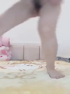 床上自慰骚逼淫水是真多