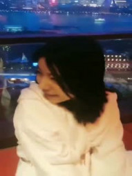 【顶级福利】高端SM一族私密交流调教群内部分享视频作品集 实力男人各种方式调教露脸骚母狗露出饮尿吞精啪啪 4-1