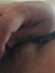 【国产真实MJ】白嫩小妹妹爆菊 窥阴，粉嫩的鲍鱼水多阴唇肥厚，少女的胴体美乳让人性欲勃发