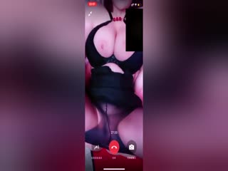 【最美乳神】高颜值极品~奶油妹妹~超燃的巨无霸波波，乳交土豪， 慢慢，受不了啦 ，24V拍给土豪的福利视频流出！