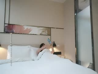 小妲己平台，【郎团探花处女归来】大二羞涩学生妹刚下海，超清设备偷拍白嫩胴体，花式啪啪这一场又搞出血来-2