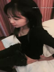 奔波霸和霸波奔黑衣漂亮妹子约炮啪啪，毛毛浓密特写舔逼口交舔蛋抽插猛操