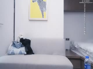 【沈先生】新人刚下海做兼职，被操哭求删经纪人微信，自开播越过的颜值最高妹子，99年极品楚楚可怜