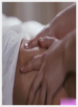 按摩师玉库什他妈的她的客户