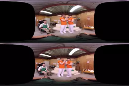 R4超长尺VR 「バイト终わりのプチ送别会で野球拳！ ...