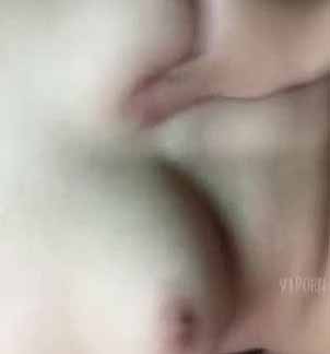 激情狂操深圳95年的白嫩大屁股炮友露脸第三部