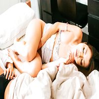 爆乳若奥様铃木さとみ中出