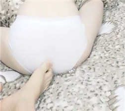 空姐制服情趣肚兜黑丝情趣勾搭足浴师啪啪捆绑特写灌...