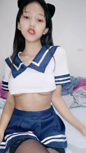 排骨哥星级酒店开房直播高价约翘臀妹子啪啪02