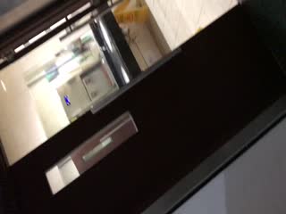 吊丝高中男同学在女厕偷放偷拍设备偷拍女同学嘘嘘设备还不错能清晰听到声音