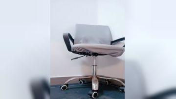 香艳职场6.20极品销售客服上班跳蛋自慰奶汁般液体从逼缝中溢出憋到潮吹失禁鲍汁喷涌而出好淫荡第02集