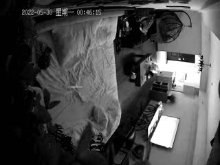 2022-5-28新流出萤石云酒店偷拍❤️背着书包来开房的苗条学生情侣还挺会玩的射完妹子还给舔精