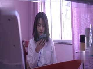 可爱网红小姐姐酒店3P