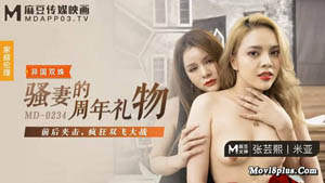 童颜大奶子骚女友 主动口交大鸡巴送奶子给小哥吃激情上位