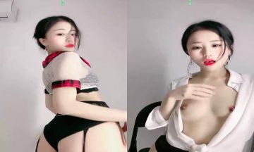 一枝花--黄玫瑰❤️：约我让你见识见识什幺是比灵魂更有趣的身体骚舞弄姿的少妇粉白一线天淫穴超爱.