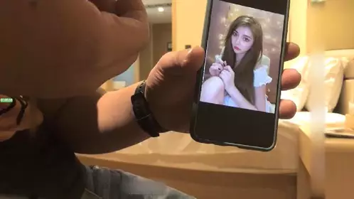 【凡哥足疗探花】，漂亮短发小少妇，舔穴狂魔，黑森林中掰开蜜穴，一通狂吻，柳腰乱扭淫液四溅，激情啪啪劲爆