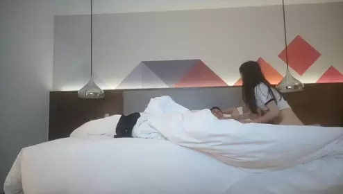 老马寻欢干死饥渴少妇