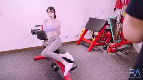 眼镜女神【美妞上线】美腿，鲜嫩小穴，手指扣逼揉奶，绝对佳品