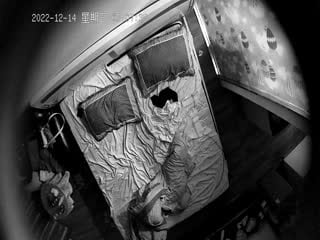 12-13-14新流出安防酒店摄像头偷拍两对学生情侣尝禁果摸索性爱1