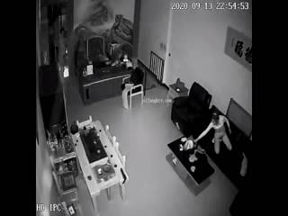 黑客破解偷拍变态肥猪哥❤️各种姿势操漂亮的小女友(3)