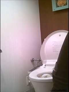 《小宝寻花》与花裙苗条甜美萌妹子，先舌吻摸奶调情侧入猛操