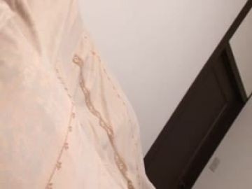 JUC-882极太近亲相奸息子のチ○ポが巨大すぎて…岩崎千鹤第06集