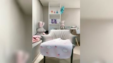 极品风骚美御姐！性感黑丝照镜子自摸！无毛肥唇美 穴，换上情趣装半脱丝袜，按摩器震 穴极度淫骚第10集