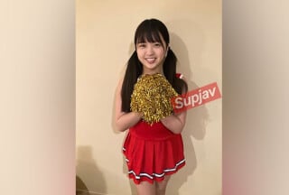 FC2PPV 3805468 飞び出る笑颜、飞び出す精子！チアリーダーなつきちゃん