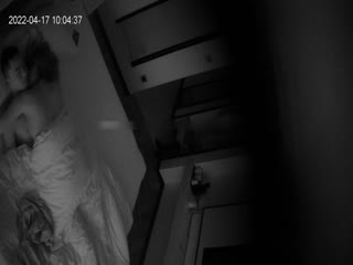 ⚫️⚫️酒店真实偸拍大学生情侣开房滚床单，舔逼小王子口活了得吸的漂亮女友欲仙欲死嗲叫求肏，女上位正反