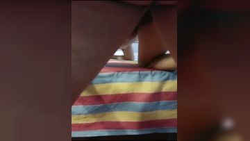 【最乖巧的甜美小萝莉】娇小玲珑好身材俩勐男轮流操妹子表示压力好大打完两炮体力要透支的!