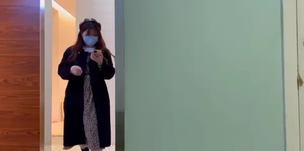 @20205928953 用户上传：厕所偷拍系列三