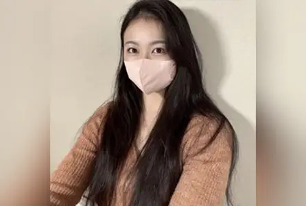 FC2-4625489FC2-4625489 有男友的大屁股女人迷上了另一个男人的鸡巴。被抓包后，