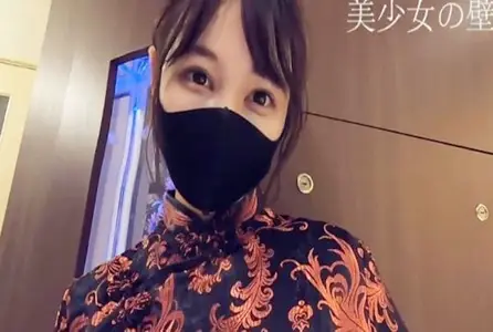 FC2-1593539FC2-1593539 超美的美容小姐。穿着旗袍，帮我口交！！她是店内红牌！