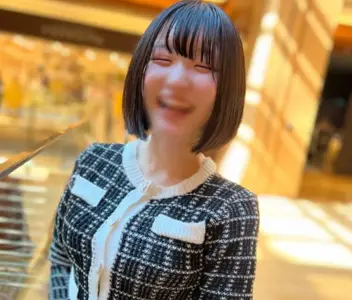 FC2PPV-4649344 21岁白皙F杯美乳JD笑容清纯大屁股