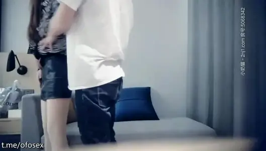 重金约到不输明星颜值的长发美女 身材又好各种姿势操了又操