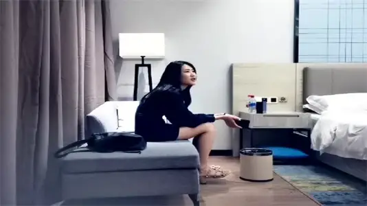 9总全国探花系列 极品高端外围黑丝短裙学生妹酒店偷拍 被操到潮吹喷水不停