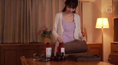 SONE-755家庭美容院一个超级喜欢她的中年粉丝-石田佳莲