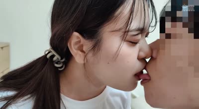 JKSR-681 盗○撮！家庭教师を诱惑する女子○生 「だって先生のことが大好きなんだもん…アタシじゃダメですか？」勉强よりも性に対して兴味深々！本当はイケナイことだとわかっているが… 初めての中出し